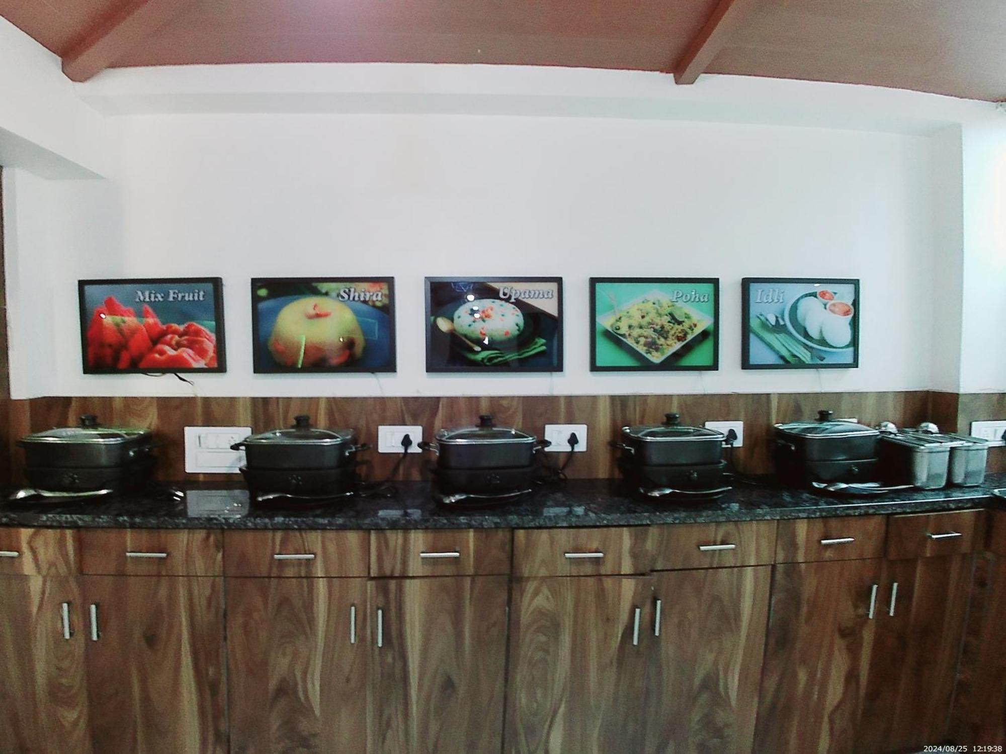 שירדי Hotel Sai Pratik, Newly Built Up, Complimentary Shuttle To The Temple מראה חיצוני תמונה